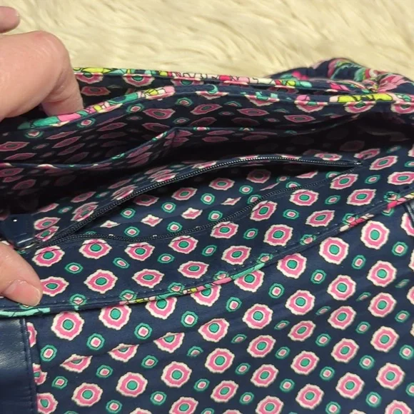 Vera Bradley Paisley flower pattern - Picture 6 of 7